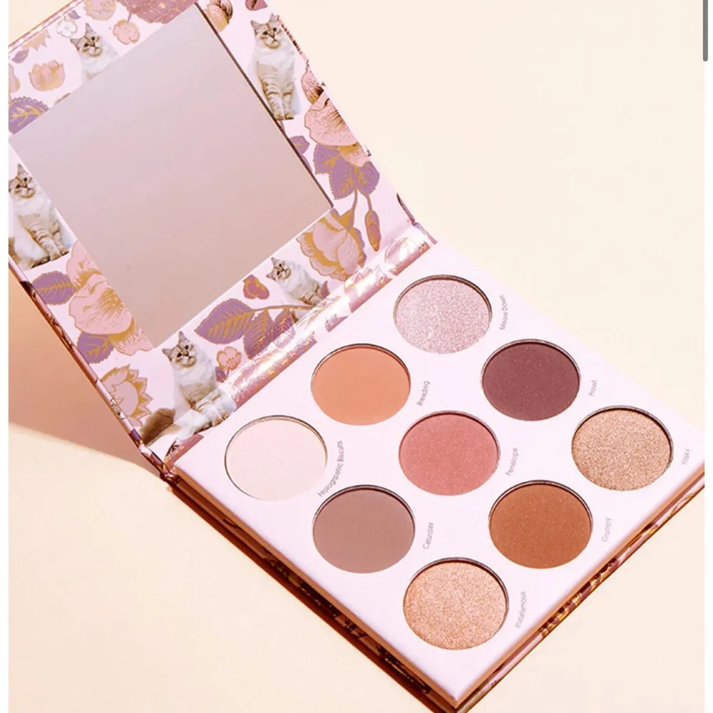 Winky Lux Cashmere Kitten eye shadow palette